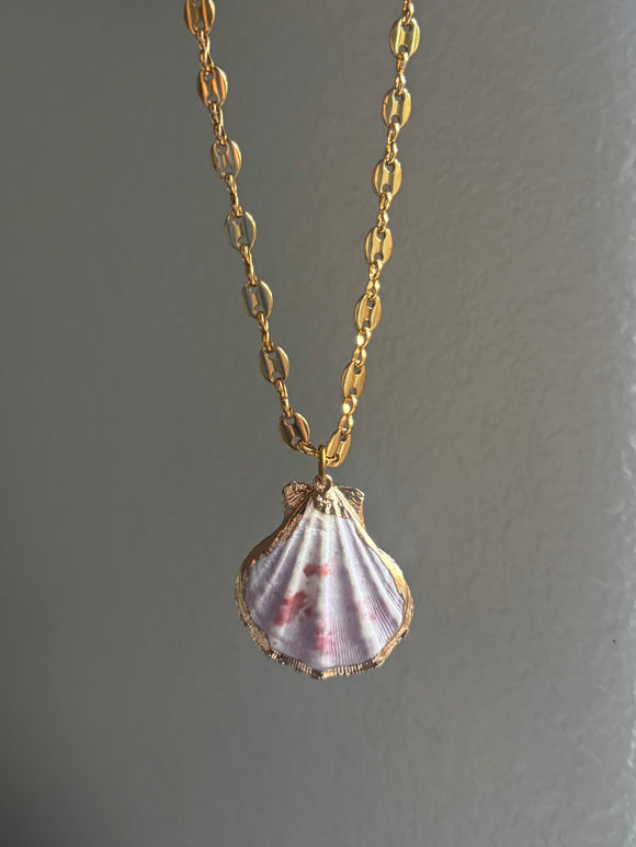 Concha Necklace