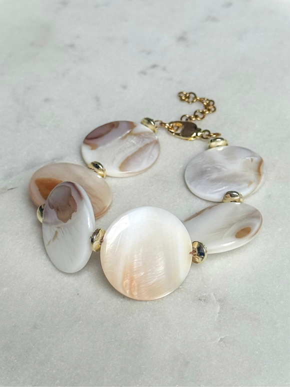 Shell Nacar Bracelet