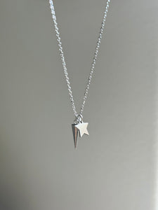 Star and Spike Dajnty Necklace