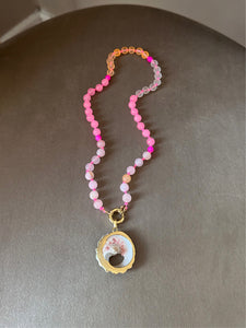 Round Shell Beaded Necklace